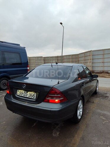 Mercedes C 270 2001, 365,000 km - 2.7 л - Bakı