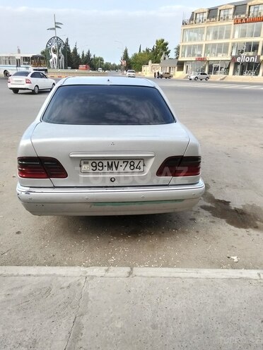 Mercedes E 220 d 1999, 980,000 km - 2.2 l - Salyan