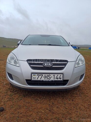 Kia Ceed 2009, 174,000 km - 1.6 л - Quba