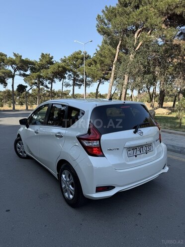 Nissan Note-8