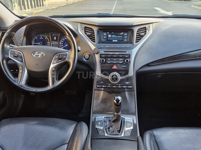 Hyundai Grandeur 2015, 189,000 km - 2.2 л - Bakı