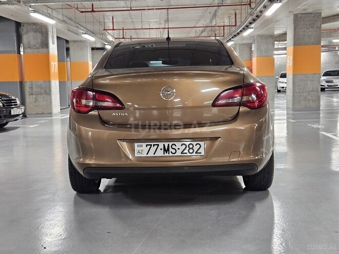 Opel Astra 2016, 95,000 km - 1.6 l - Bakı