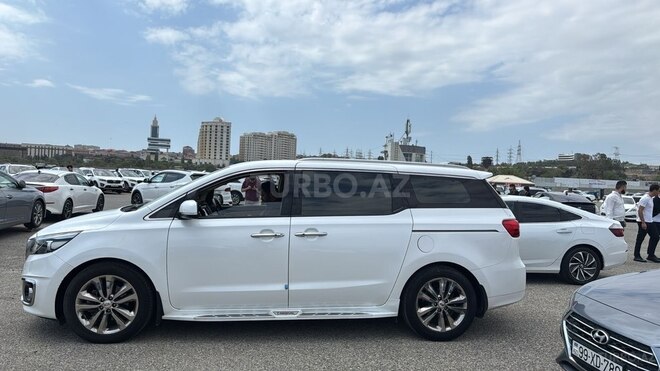 Kia Carnival 2017, 166,000 km - 2.2 l - Bakı
