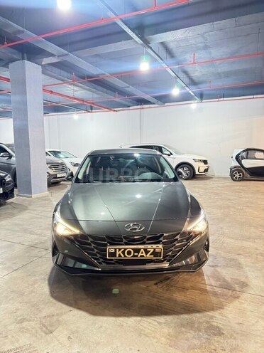 Hyundai Avante-1