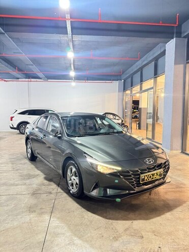 Hyundai Avante-2