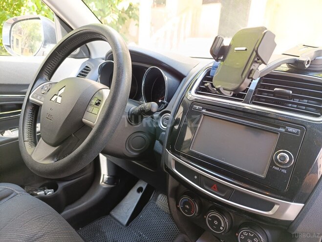 Mitsubishi ASX-9