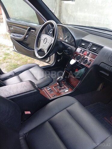 Mercedes C 220 d 2000, 400,000 km - 2.2 l - Astara