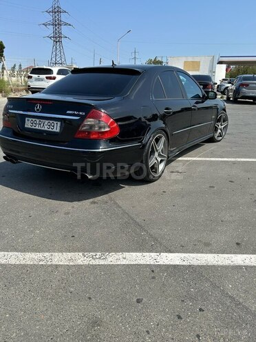 Mercedes E 280-8