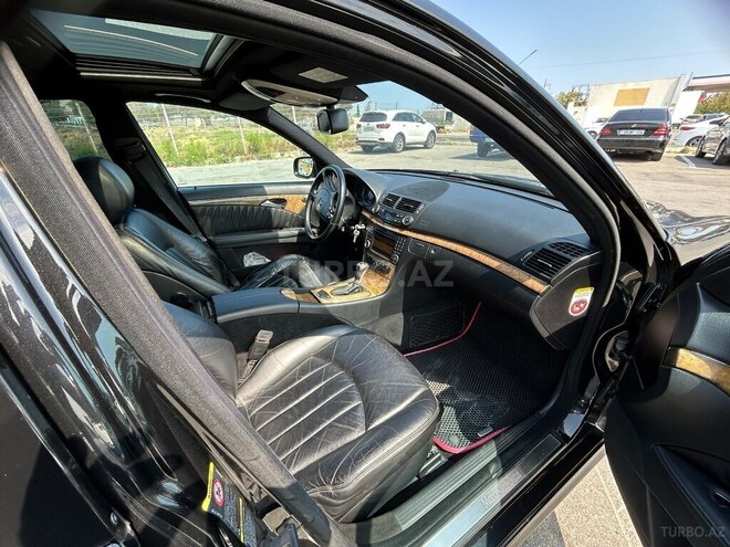 Mercedes E 280-13