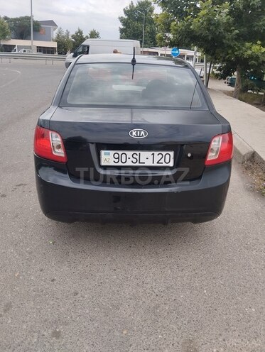 Kia Rio 2010, 380,000 km - 1.4 l - Gəncə