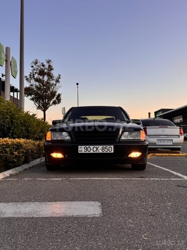 Mercedes C 230 1999, 433,000 km - 2.3 l - Bakı