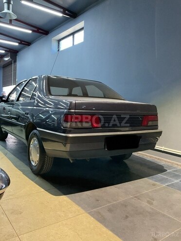 Peugeot 405-4