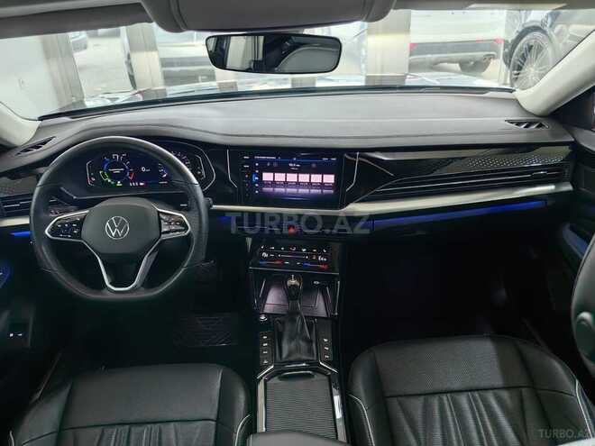 Volkswagen Passat-31
