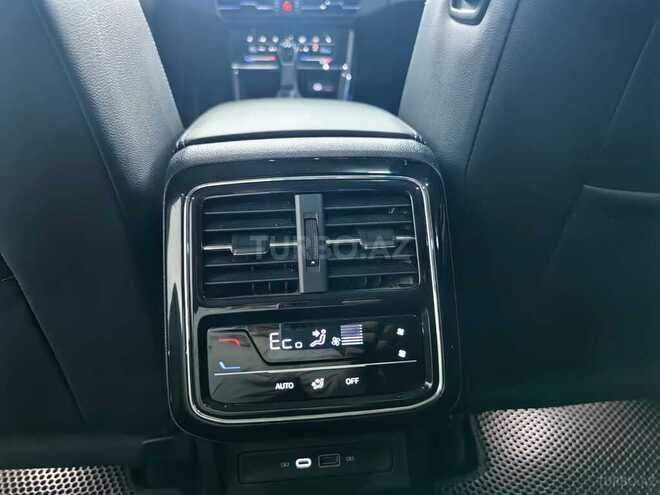 Volkswagen Passat-33