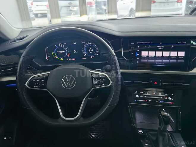 Volkswagen Passat-34
