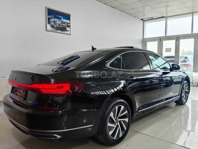 Volkswagen Passat-11