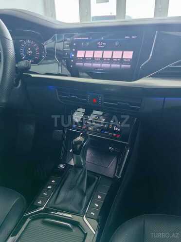 Volkswagen Passat-20