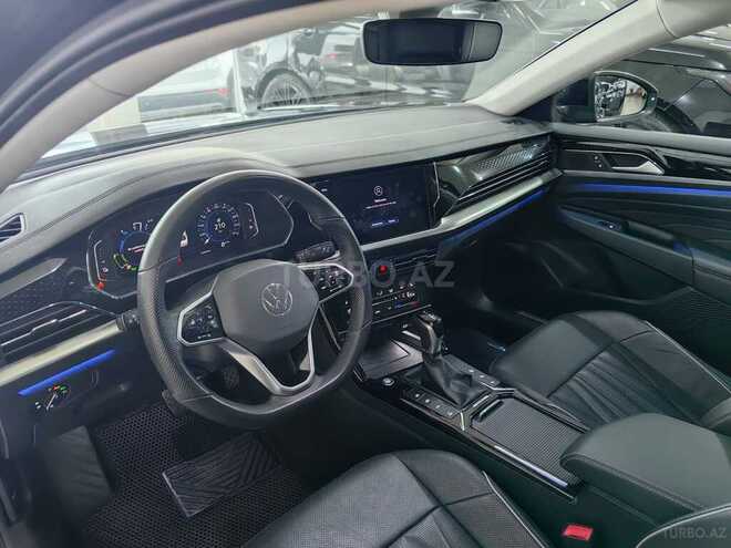 Volkswagen Passat-25