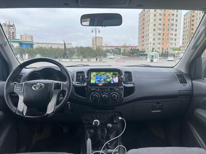 Toyota Hilux 2012, 210,019 km - 2.5 l - Bakı