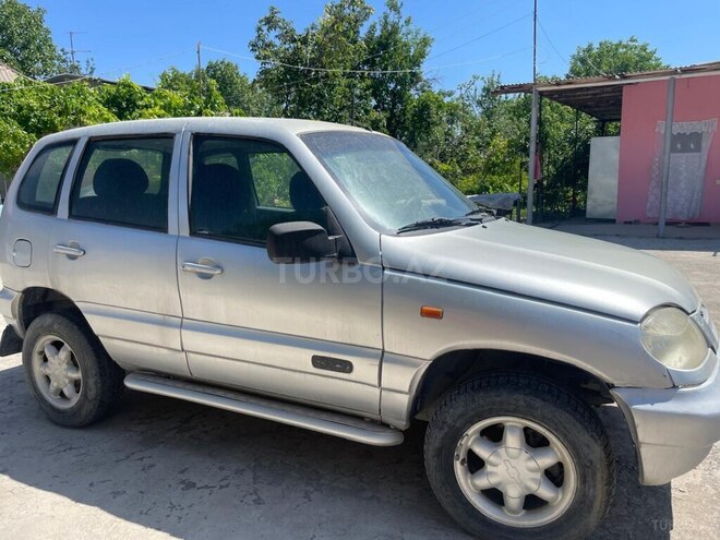 Chevrolet Niva 2004, 320,000 km - 1.7 l - Naxçıvan