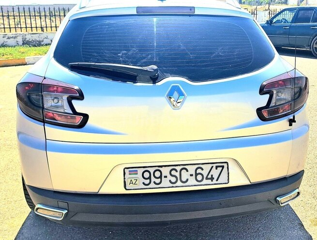 Renault Megane 2009, 389,461 km - 1.5 l - Bakı