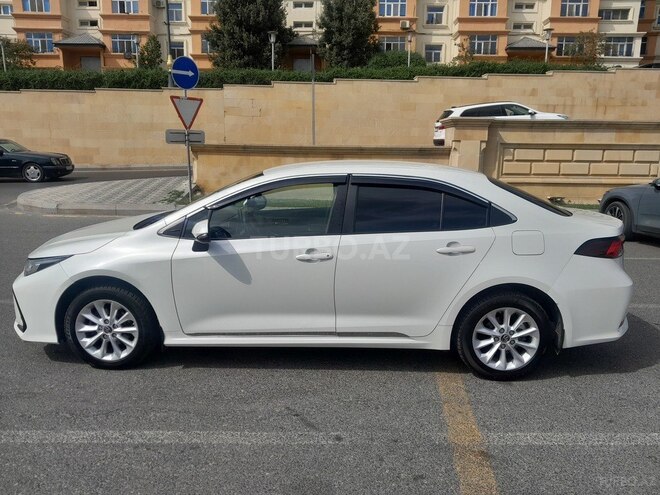 Toyota Corolla 2019, 96,000 km - 1.6 l - Bakı