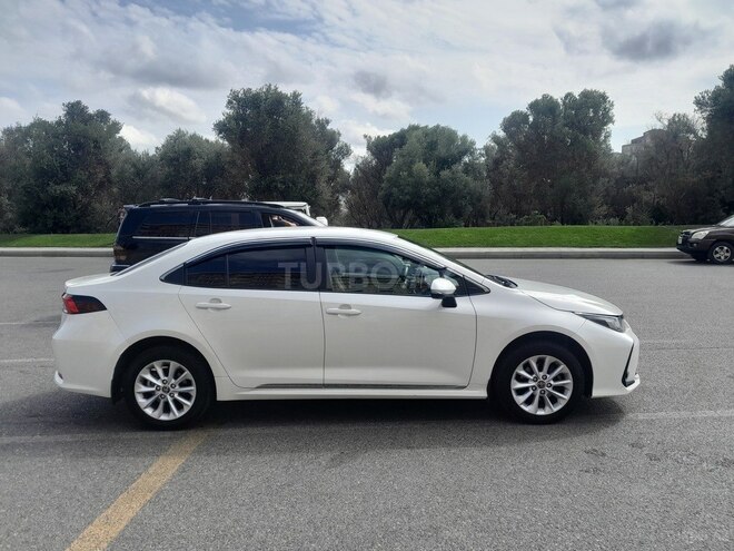 Toyota Corolla 2019, 96,000 km - 1.6 l - Bakı