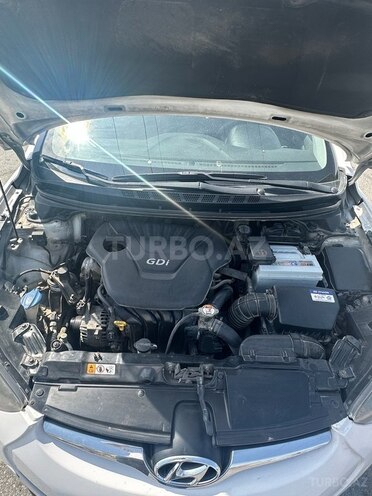 Hyundai Elantra 2015, 148,000 km - 1.6 л - Bakı
