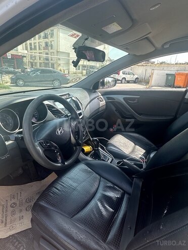 Hyundai Elantra 2015, 148,000 km - 1.6 л - Bakı