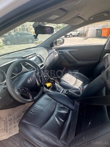 Hyundai Elantra 2015, 148,000 km - 1.6 л - Bakı