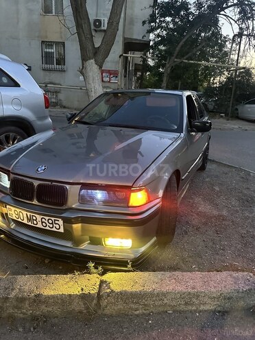 BMW 316 1991, 245,000 km - 1.6 l - Bakı