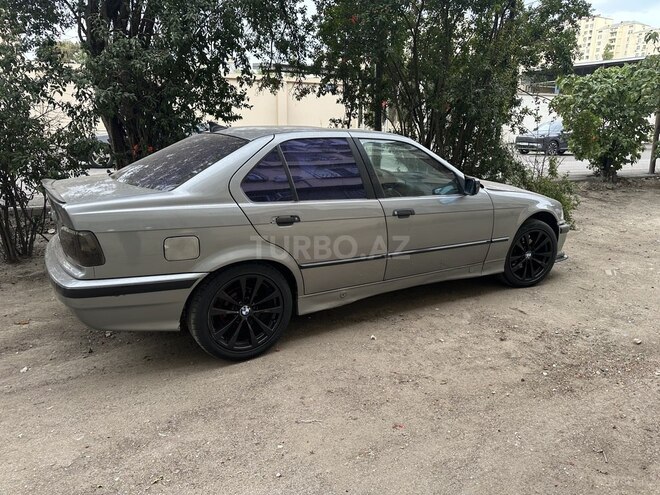 BMW 316 1991, 245,000 km - 1.6 l - Bakı