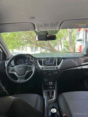 Hyundai Accent 2021, 90,000 km - 1.6 л - Bakı