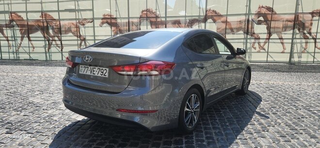 Hyundai Elantra 2018, 83,000 km - 2.0 l - Bakı