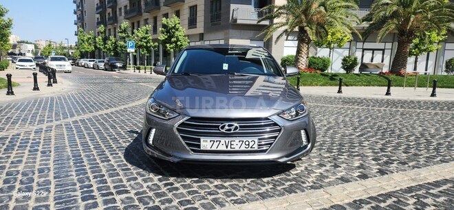 Hyundai Elantra 2018, 83,000 km - 2.0 l - Bakı