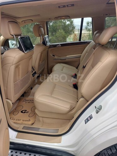 Mercedes GL 550-8