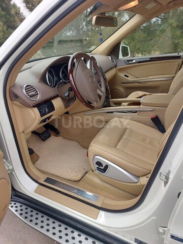 Mercedes GL 550-7