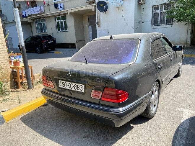 Mercedes E 230 1995, 382,740 km - 2.3 l - Bakı
