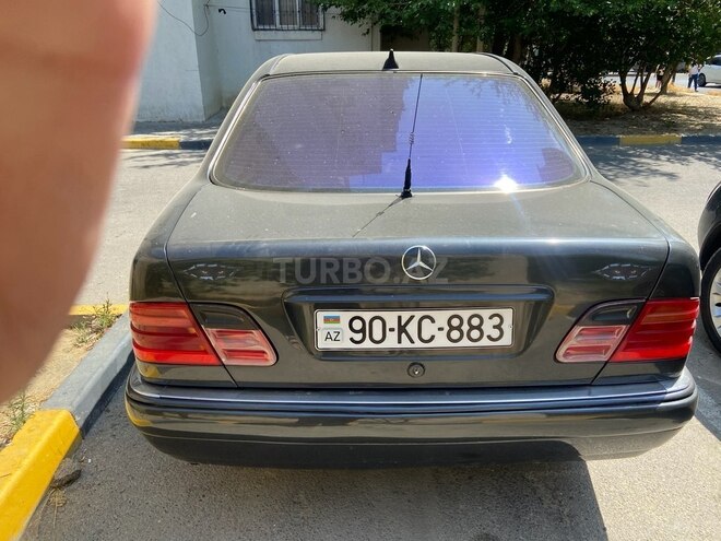 Mercedes E 230 1995, 382,740 km - 2.3 l - Bakı