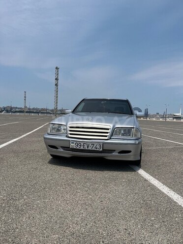 Mercedes C 200 1999, 355,000 km - 2.0 л - Bakı