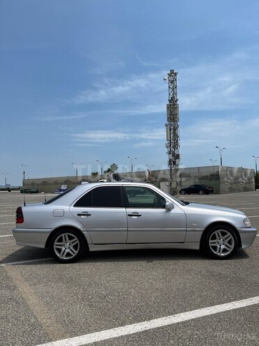 Mercedes C 200 1999, 355,000 km - 2.0 л - Bakı