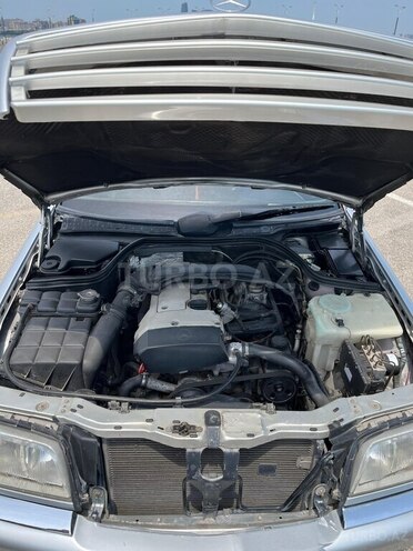Mercedes C 200 1999, 355,000 km - 2.0 л - Bakı