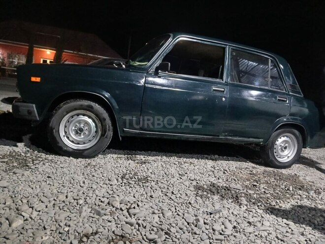 LADA (VAZ) 2105 1997, 30,000 km - 1.5 l - Yevlax
