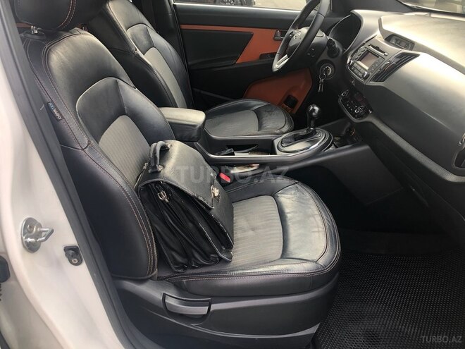 Kia Sportage 2011, 153,000 km - 2.0 l - Bakı