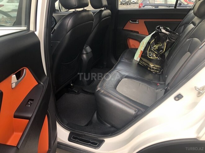 Kia Sportage 2011, 153,000 km - 2.0 l - Bakı