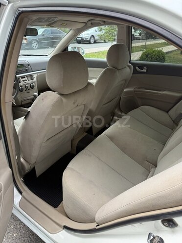 Hyundai Sonata-5