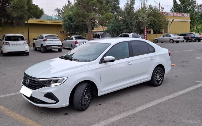 Volkswagen Polo 2020, 60,500 km - 1.6 l - Bakı