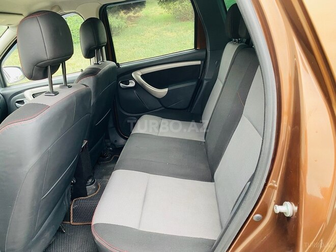 Renault Duster 2014, 215,000 km - 2.0 л - Bakı