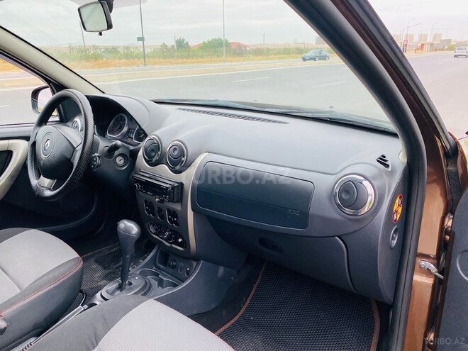 Renault Duster 2014, 215,000 km - 2.0 л - Bakı
