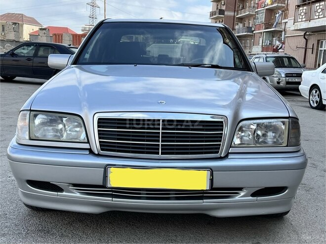 Mercedes C 220 d 2000, 327,000 km - 2.2 l - Bakı